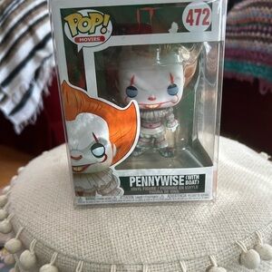 Funko Pop! Movies 472 IT Pennywise with Boat Pop Blue Eyes Vinyl Figure FU20176
